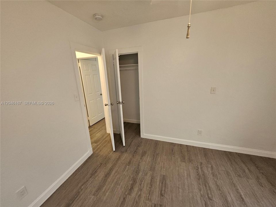 В аренду: $2,295 (3 спален, 1 ванн, 1047 Квадратных фут)