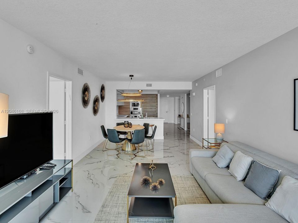 For Sale: $1,150,000 (2 beds, 3 baths, 1524 Square Feet)