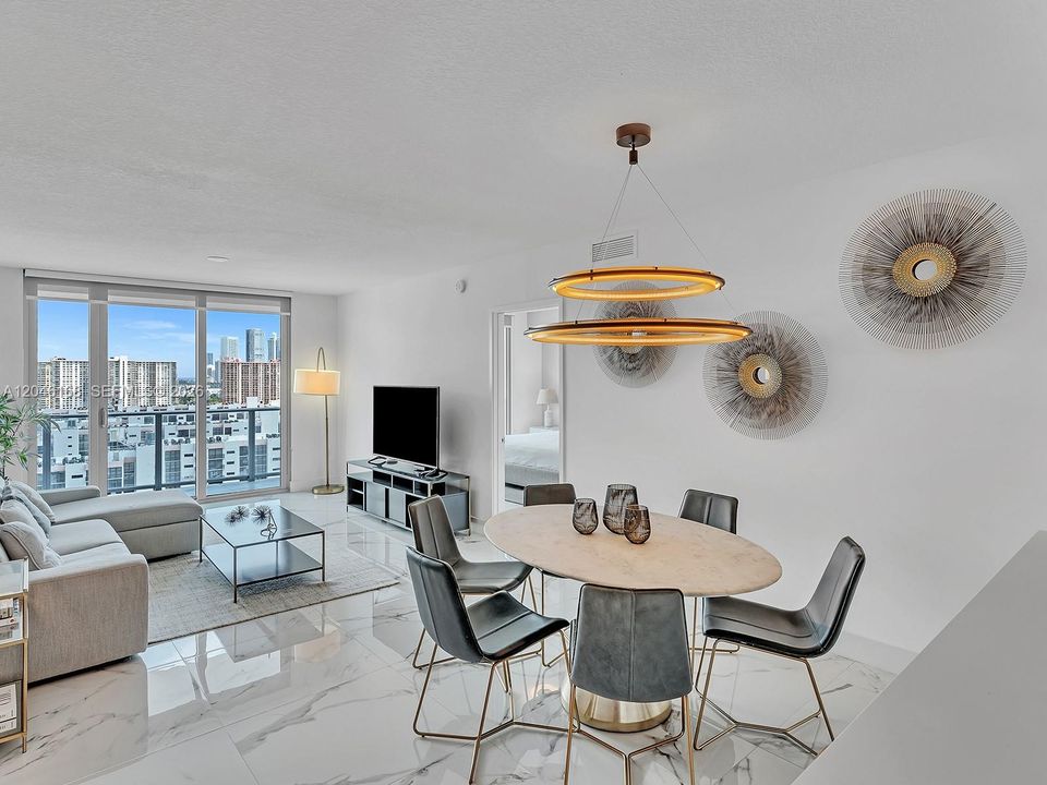 For Sale: $1,150,000 (2 beds, 3 baths, 1524 Square Feet)