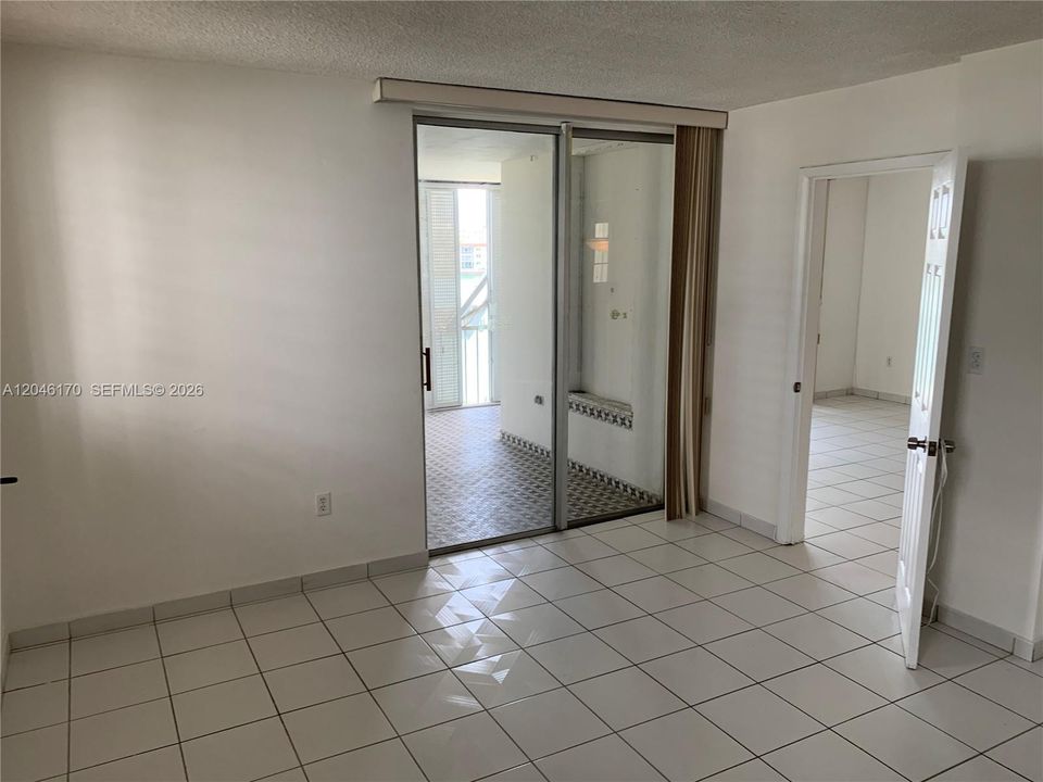 В аренду: $2,100 (2 спален, 2 ванн, 1083 Квадратных фут)