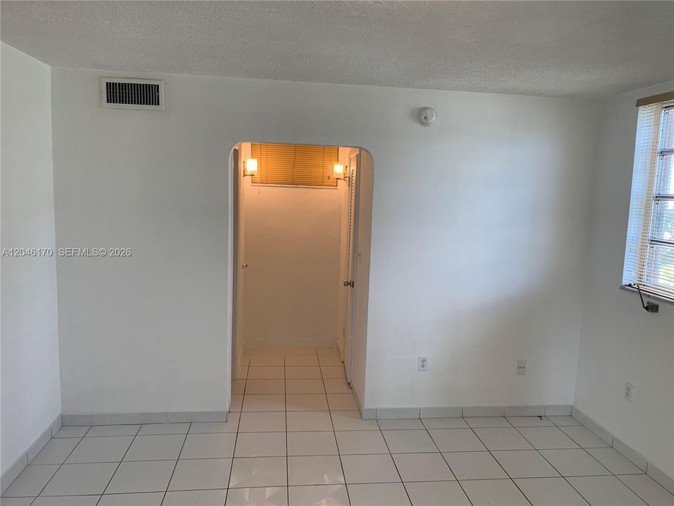 В аренду: $2,100 (2 спален, 2 ванн, 1083 Квадратных фут)