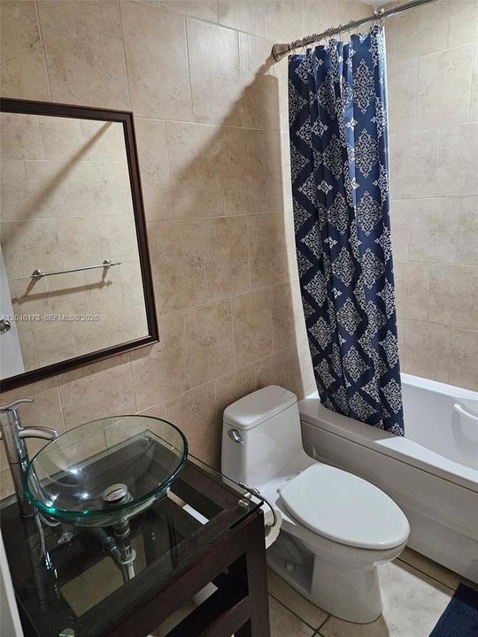 В аренду: $2,350 (2 спален, 2 ванн, 936 Квадратных фут)