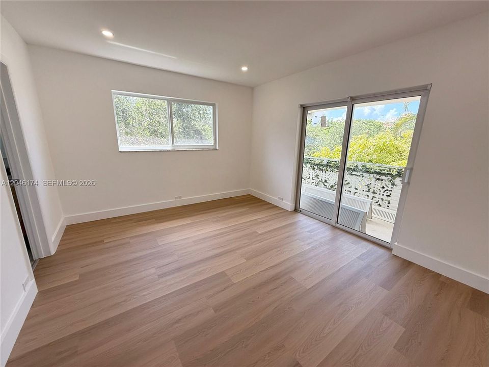 В аренду: $3,400 (2 спален, 2 ванн, 1178 Квадратных фут)