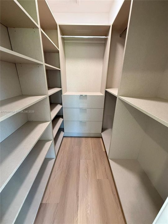 В аренду: $3,400 (2 спален, 2 ванн, 1178 Квадратных фут)