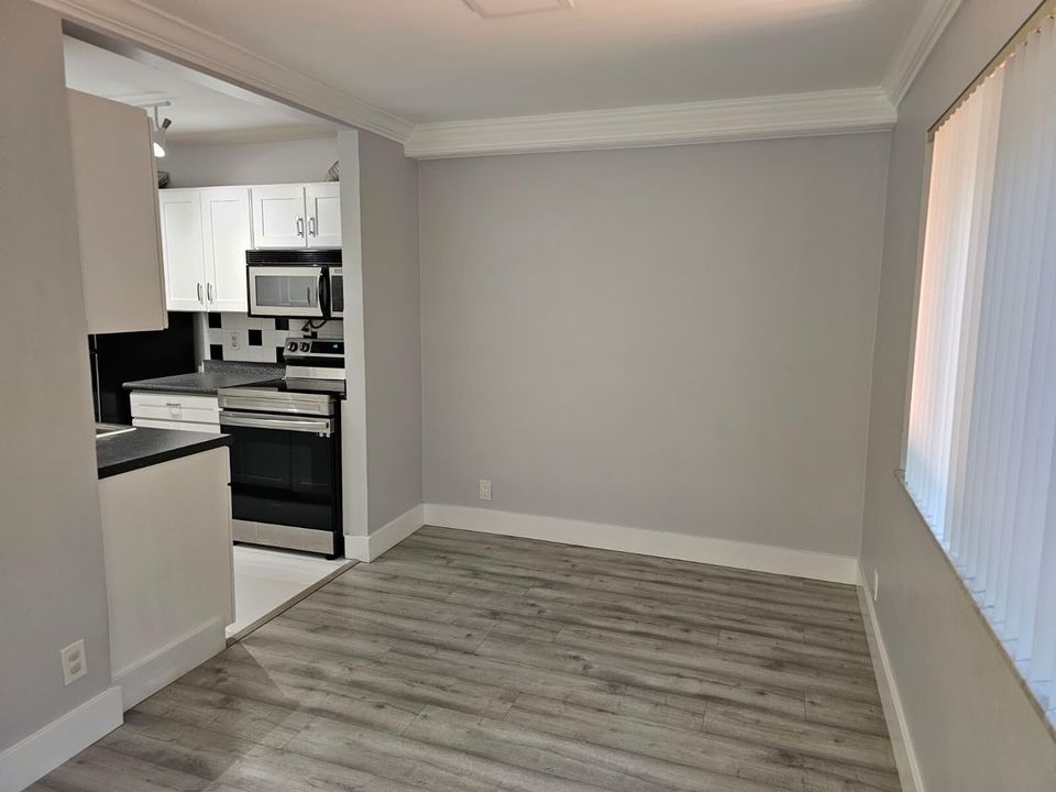2148 SHERWOOD_DINING AREA