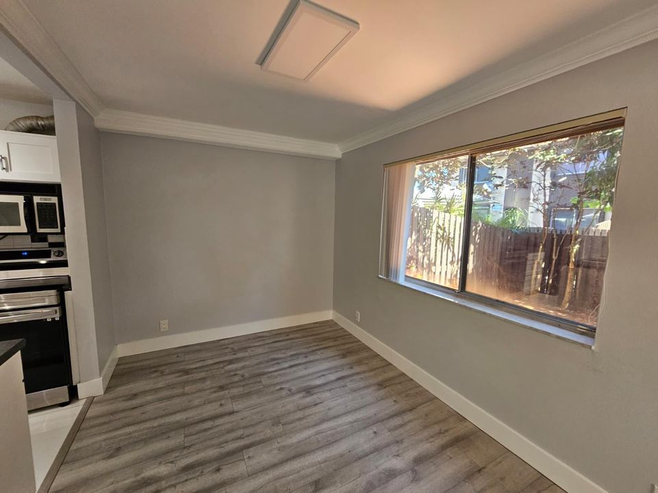 2148 SHERWOOD_DINING AREA2