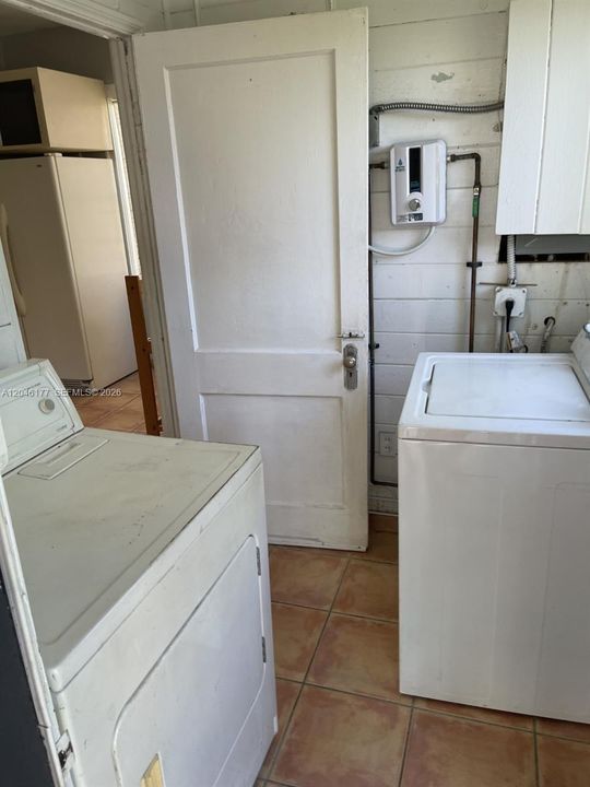 В аренду: $2,800 (2 спален, 1 ванн, 1252 Квадратных фут)