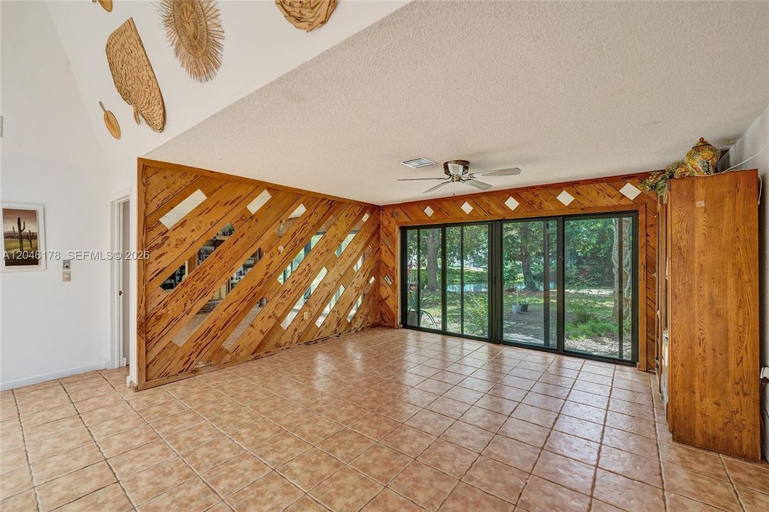 На продажу: $685,000 (3 спален, 2 ванн, 2091 Квадратных фут)