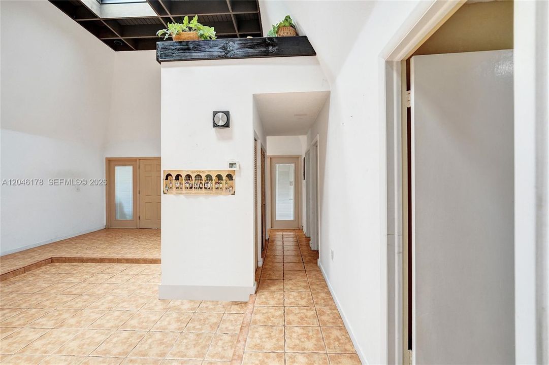 На продажу: $685,000 (3 спален, 2 ванн, 2091 Квадратных фут)