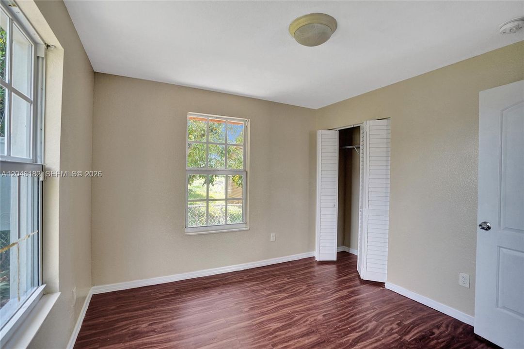 For Rent: $1,800 (2 beds, 1 baths, 576 Square Feet)