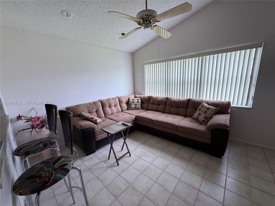 For Sale: $349,000 (2 beds, 2 baths, 1555 Square Feet)