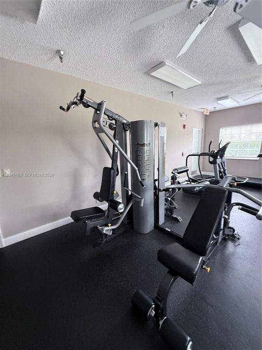For Sale: $349,000 (2 beds, 2 baths, 1555 Square Feet)
