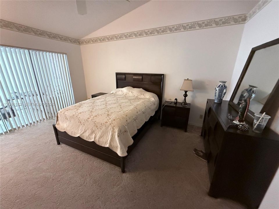 For Sale: $349,000 (2 beds, 2 baths, 1555 Square Feet)