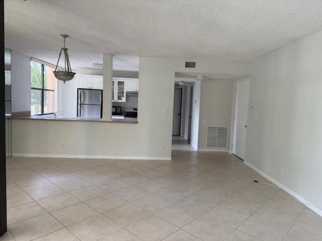 Open Kitchen