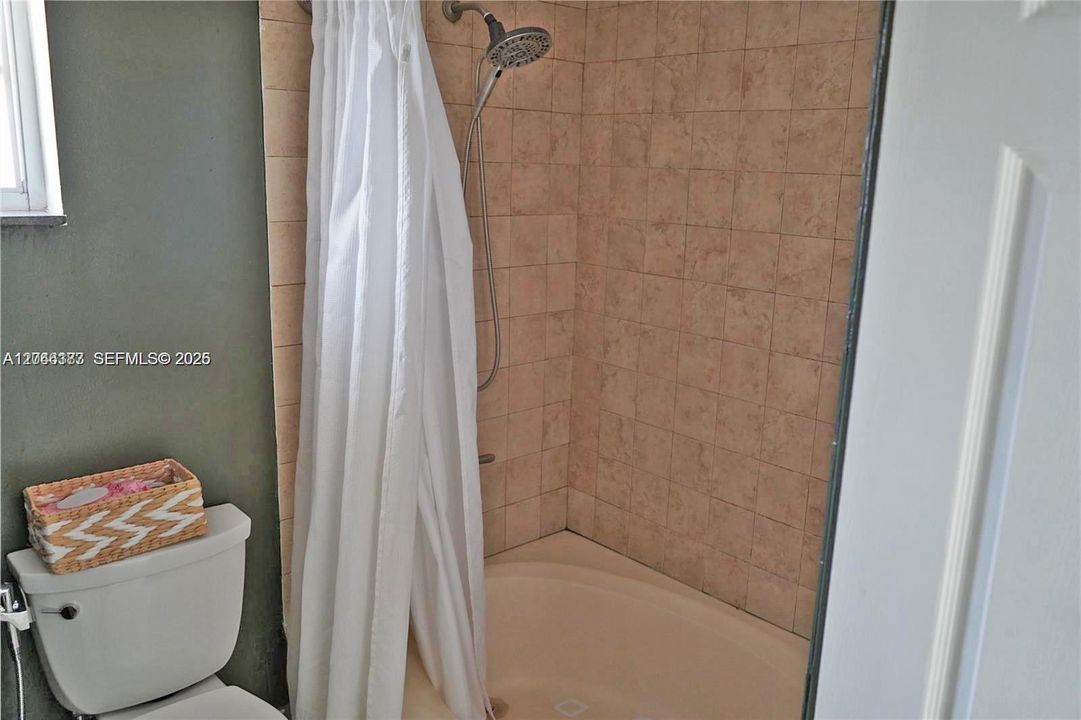 На продажу: $639,900 (3 спален, 2 ванн, 1511 Квадратных фут)