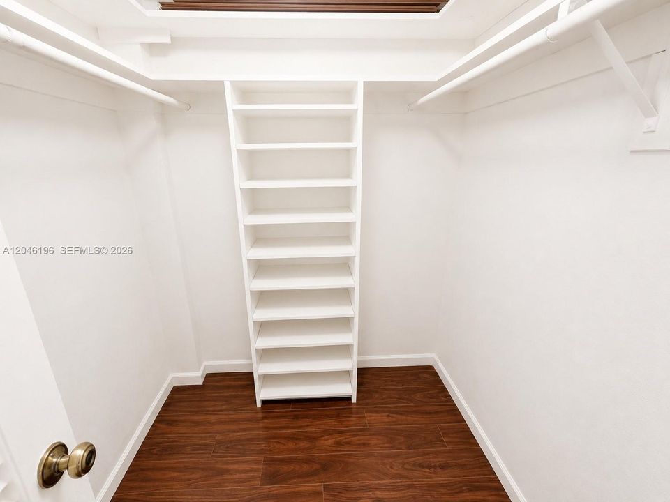 For Rent: $1,770 (1 beds, 1 baths, 768 Square Feet)