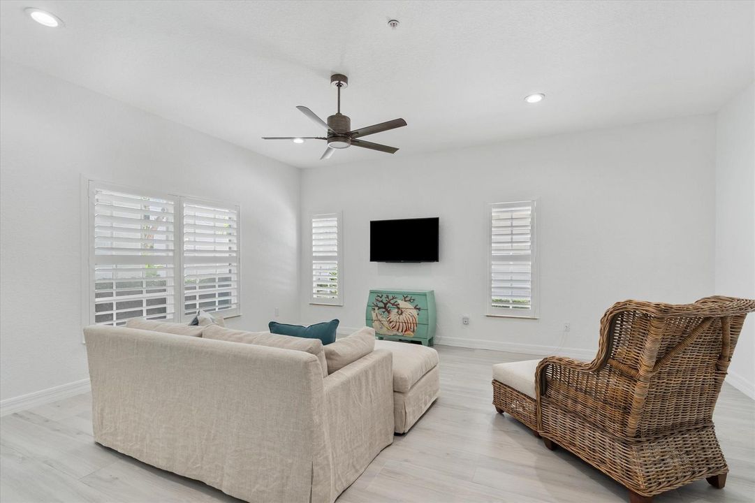 Bonus Room/Flex Space