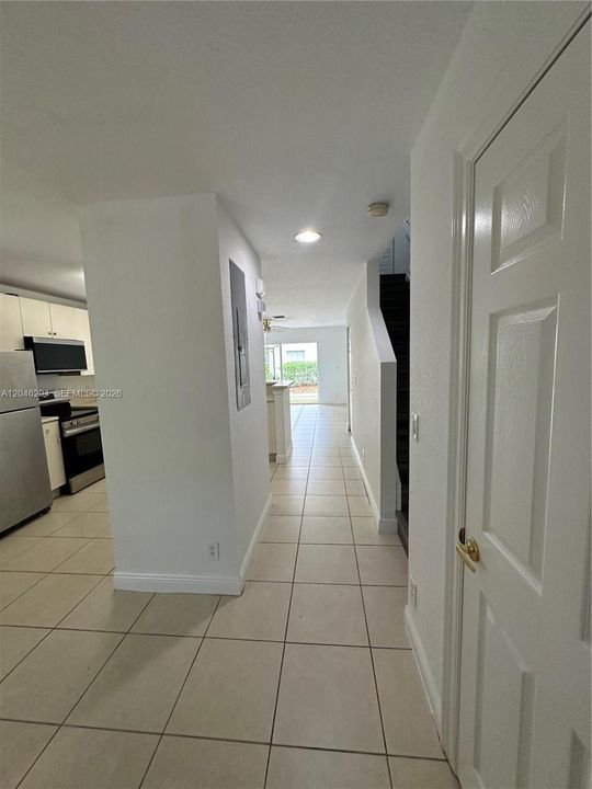 En Venta: $349,000 (2 camas, 2 baños, 1296 Pies cuadrados)
