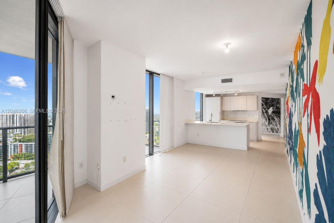 For Rent: $4,350 (2 beds, 2 baths, 1084 Square Feet)