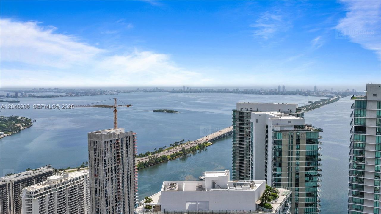 For Rent: $4,350 (2 beds, 2 baths, 1084 Square Feet)