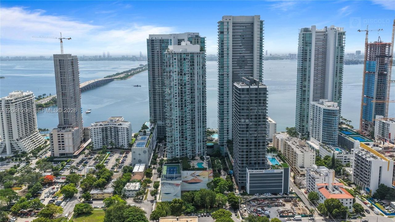 For Rent: $4,350 (2 beds, 2 baths, 1084 Square Feet)