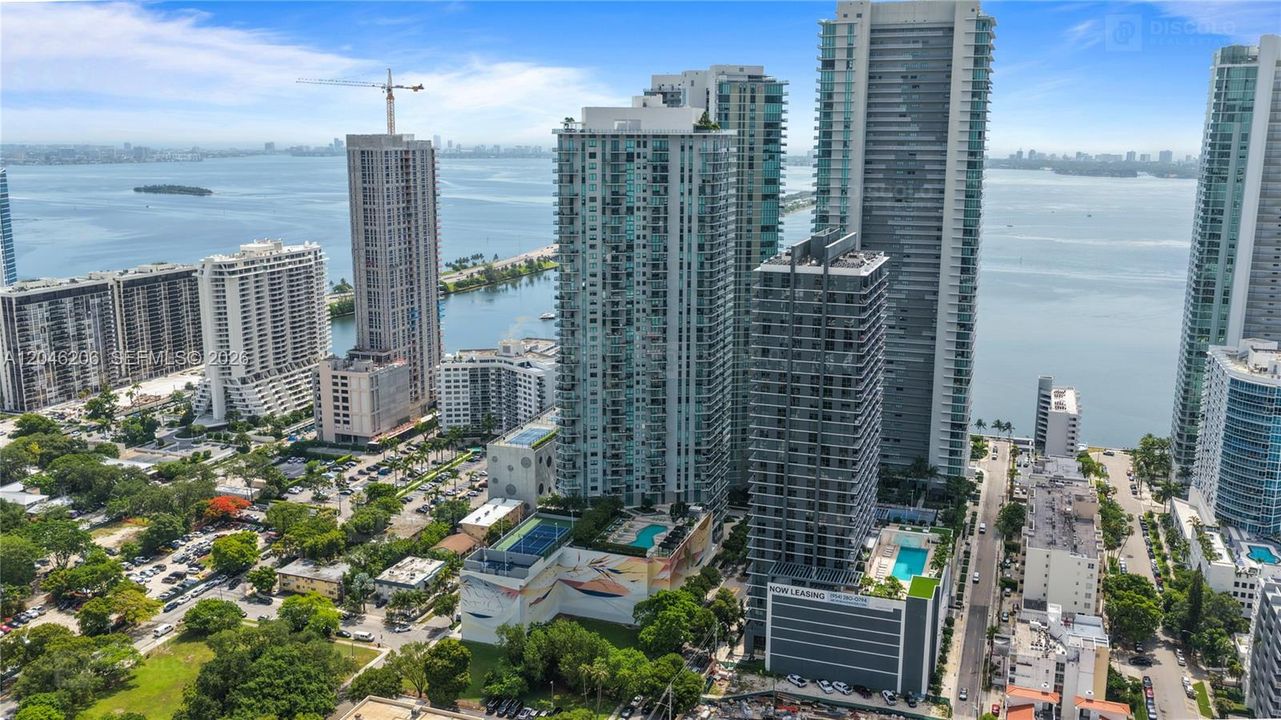 For Rent: $4,350 (2 beds, 2 baths, 1084 Square Feet)