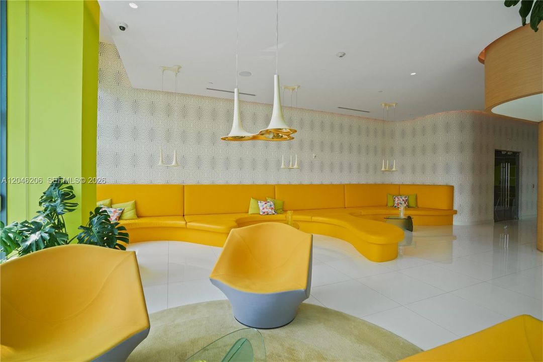 For Rent: $4,350 (2 beds, 2 baths, 1084 Square Feet)