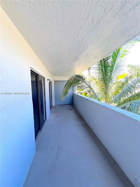 For Rent: $2,300 (3 beds, 2 baths, 1152 Square Feet)