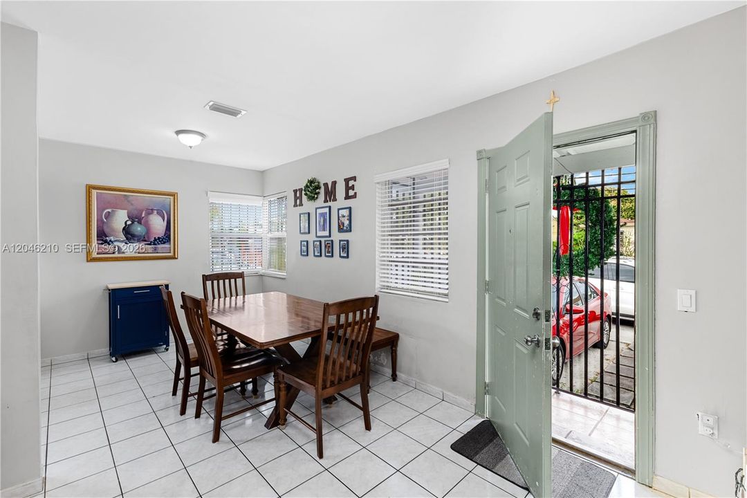For Sale: $935,000 (0 beds, 0 baths, 2262 Square Feet)