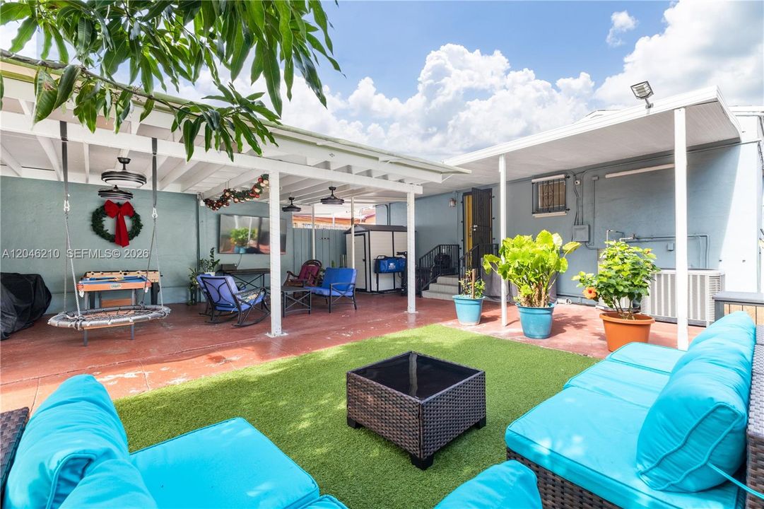 For Sale: $935,000 (0 beds, 0 baths, 2262 Square Feet)