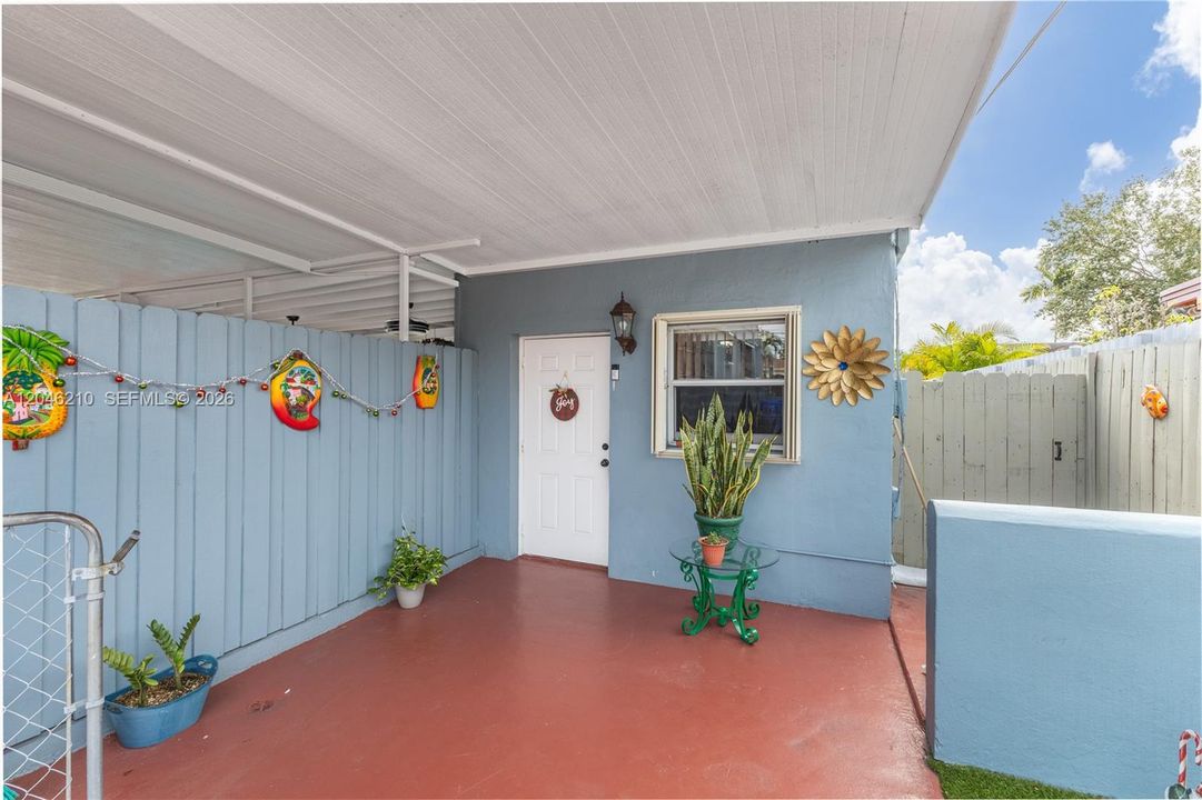 For Sale: $935,000 (0 beds, 0 baths, 2262 Square Feet)
