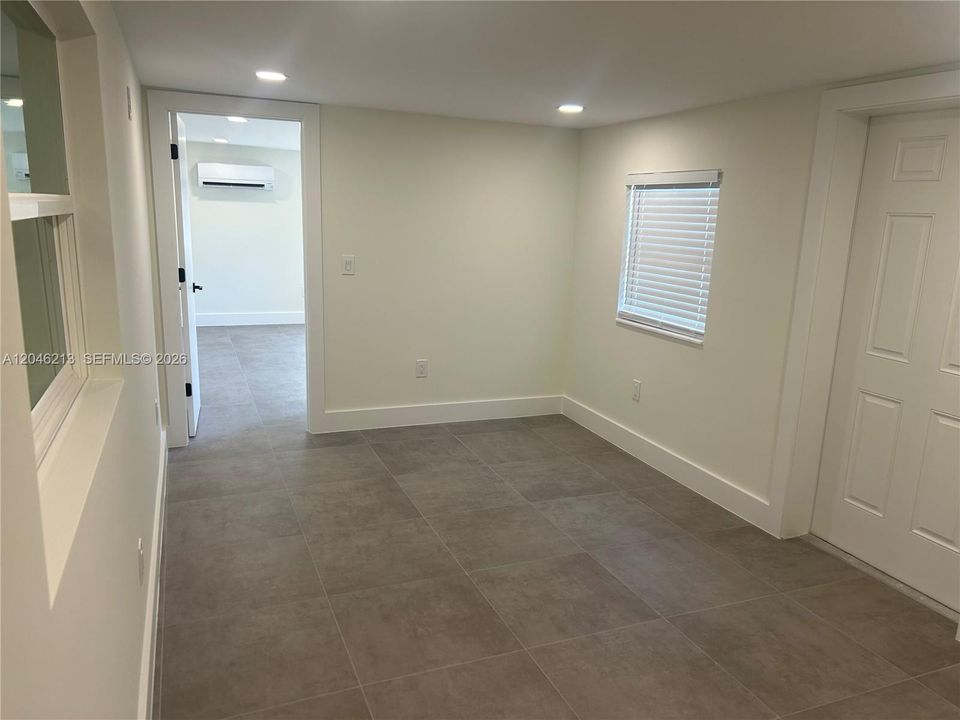 В аренду: $5,800 (6 спален, 3 ванн, 1316 Квадратных фут)