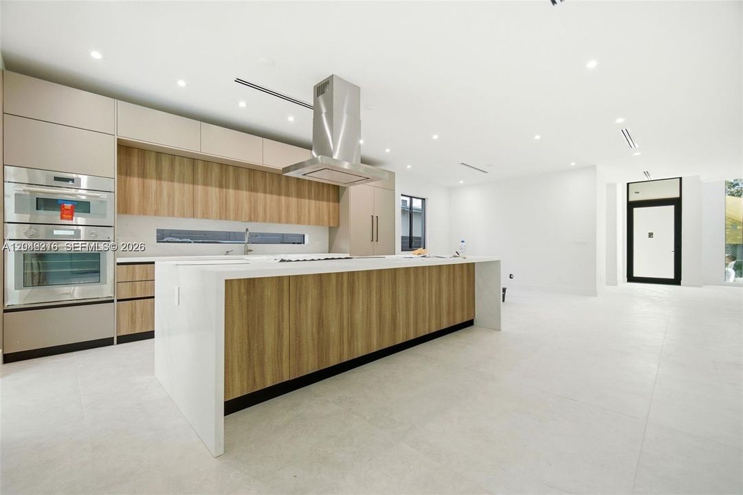 For Rent: $19,500 (5 beds, 4 baths, 0 Square Feet)