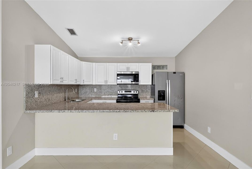 For Sale: $519,000 (3 beds, 2 baths, 1406 Square Feet)