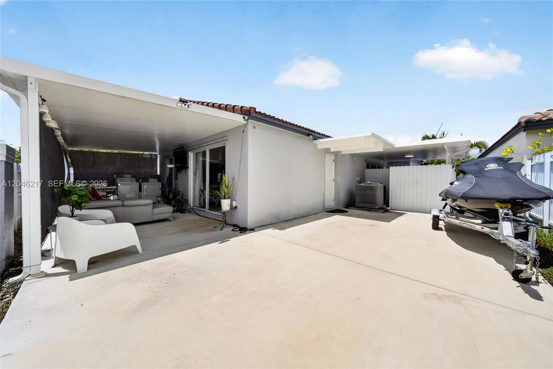 For Sale: $519,000 (3 beds, 2 baths, 1406 Square Feet)