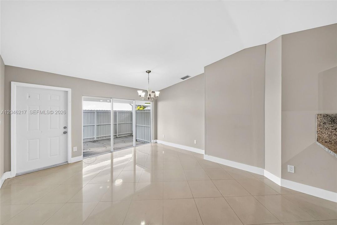 For Sale: $519,000 (3 beds, 2 baths, 1406 Square Feet)