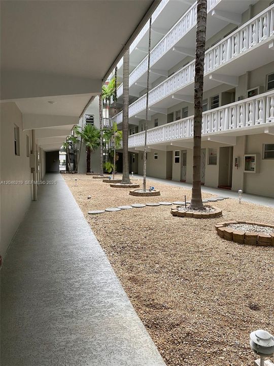 В аренду: $1,650 (1 спален, 1 ванн, 770 Квадратных фут)