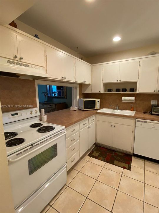 В аренду: $1,650 (1 спален, 1 ванн, 770 Квадратных фут)