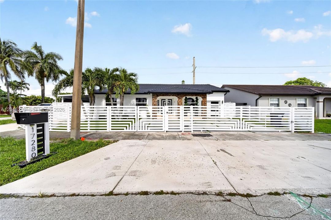 For Sale: $779,000 (4 beds, 2 baths, 1801 Square Feet)