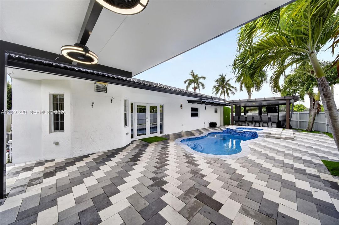 For Sale: $779,000 (4 beds, 2 baths, 1801 Square Feet)