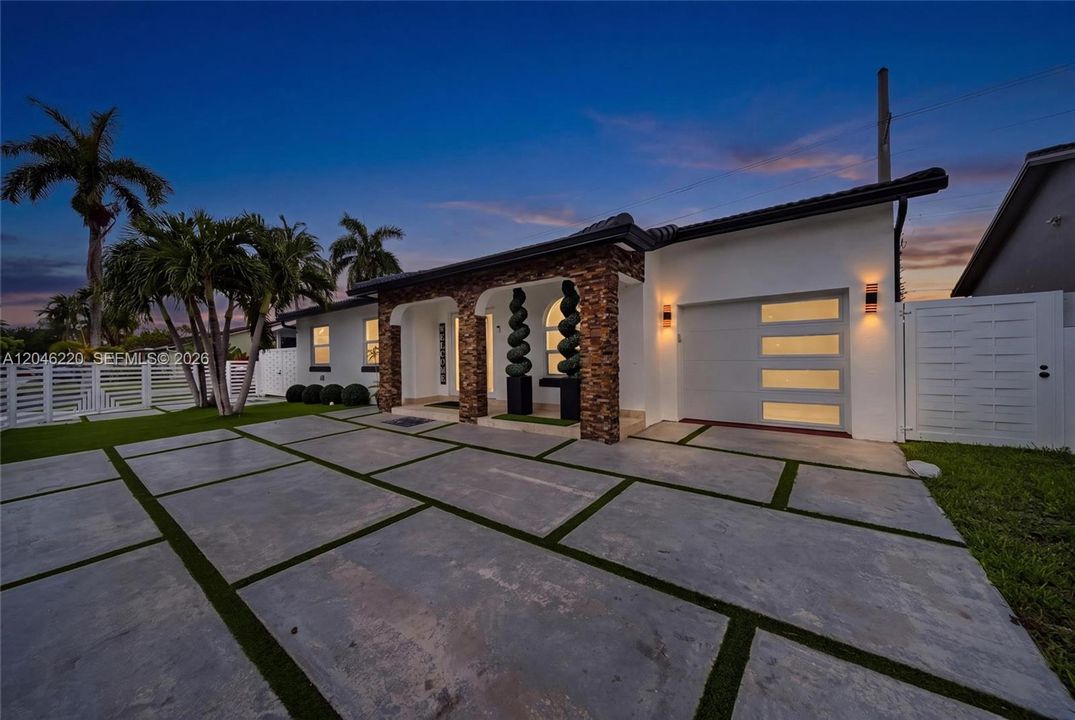 For Sale: $779,000 (4 beds, 2 baths, 1801 Square Feet)