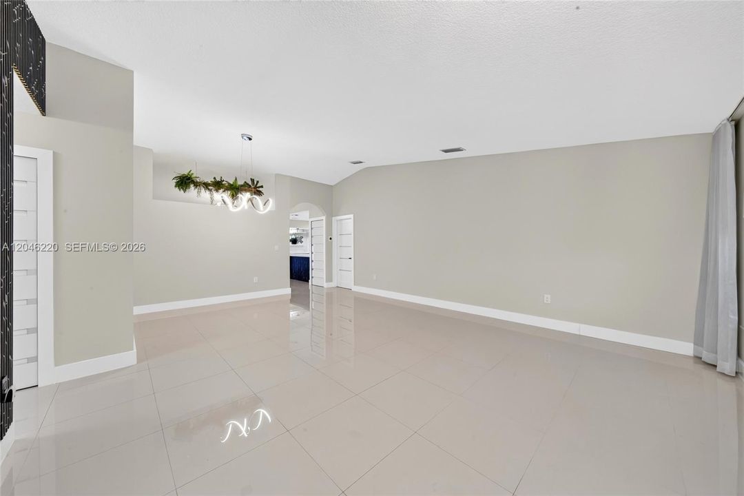 For Sale: $779,000 (4 beds, 2 baths, 1801 Square Feet)