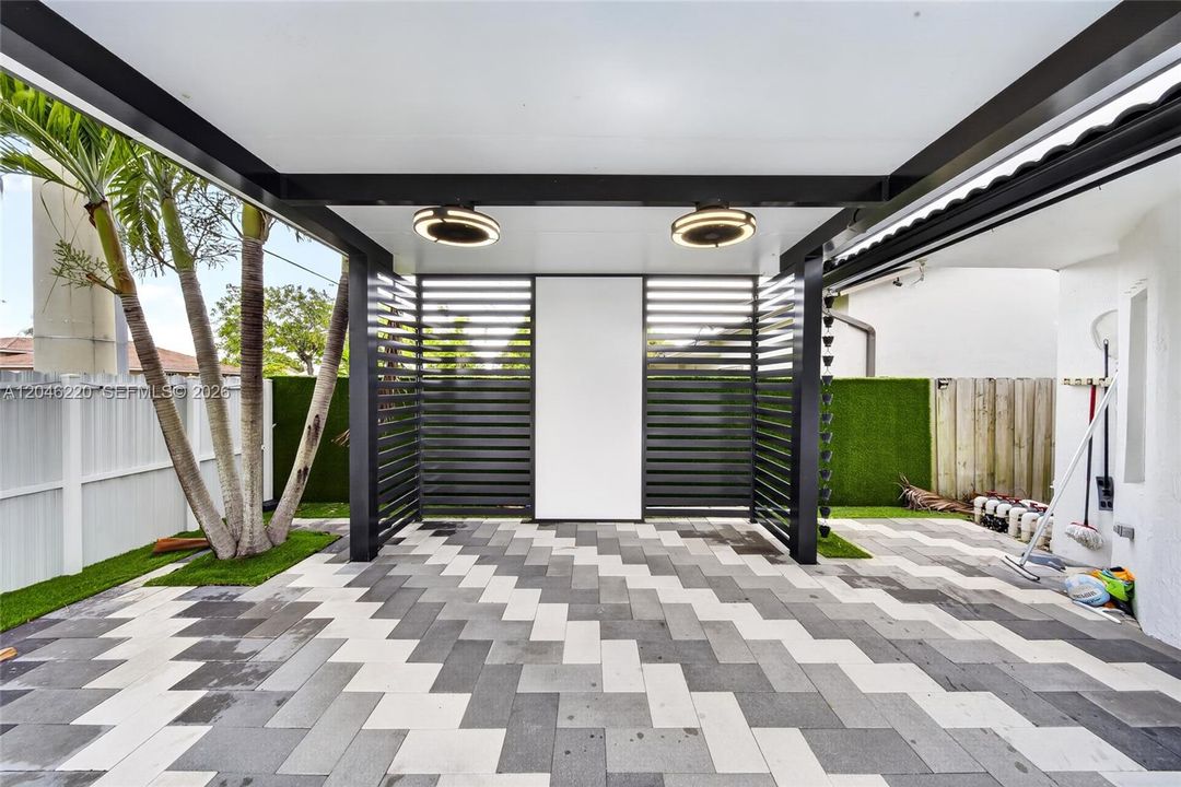 For Sale: $779,000 (4 beds, 2 baths, 1801 Square Feet)