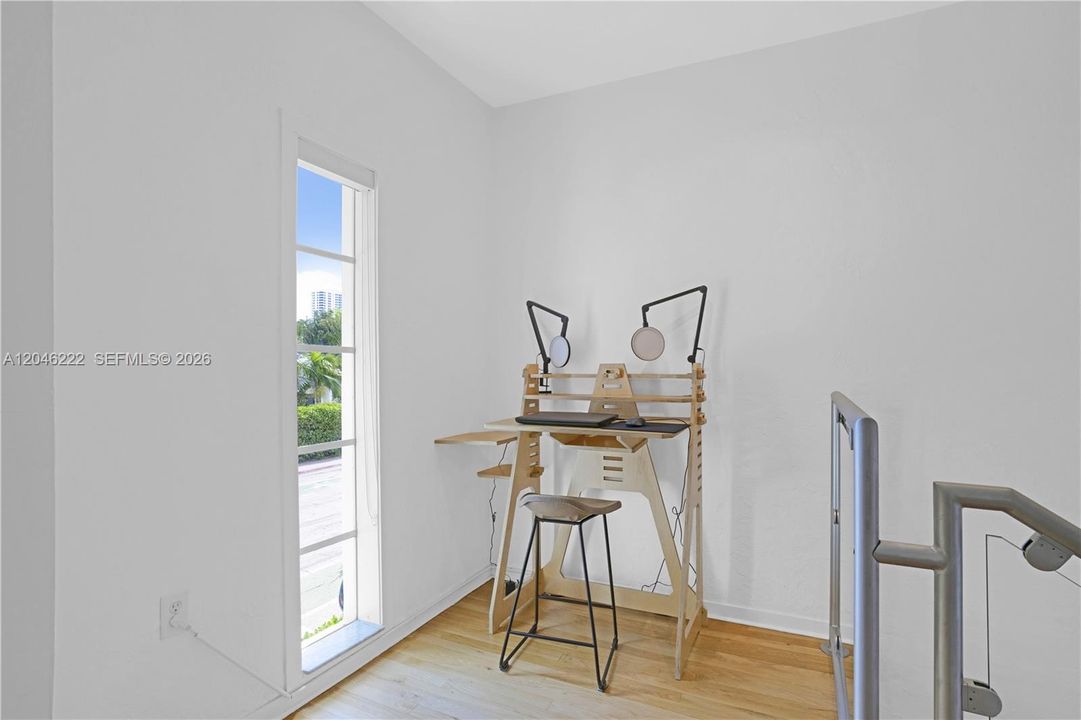 В аренду: $3,395 (1 спален, 1 ванн, 859 Квадратных фут)