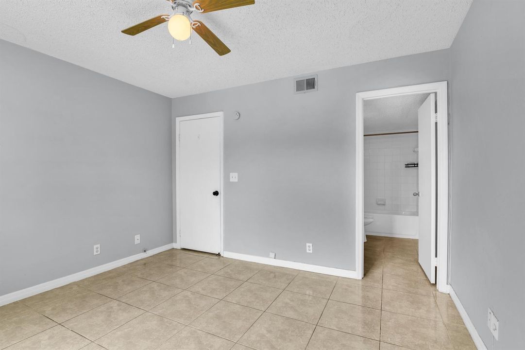 3995 W McNab Rd Pompano Beach --23