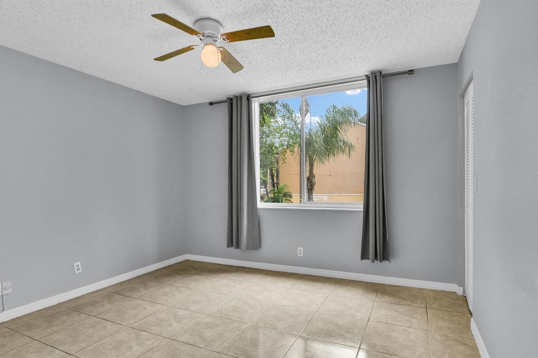 3995 W McNab Rd Pompano Beach --18