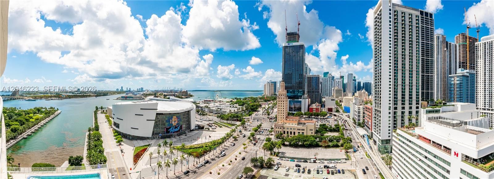 For Sale: $505,000 (1 beds, 1 baths, 843 Square Feet)