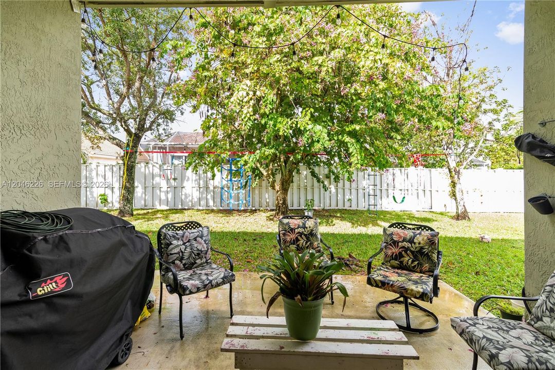 For Rent: $4,700 (4 beds, 3 baths, 2102 Square Feet)