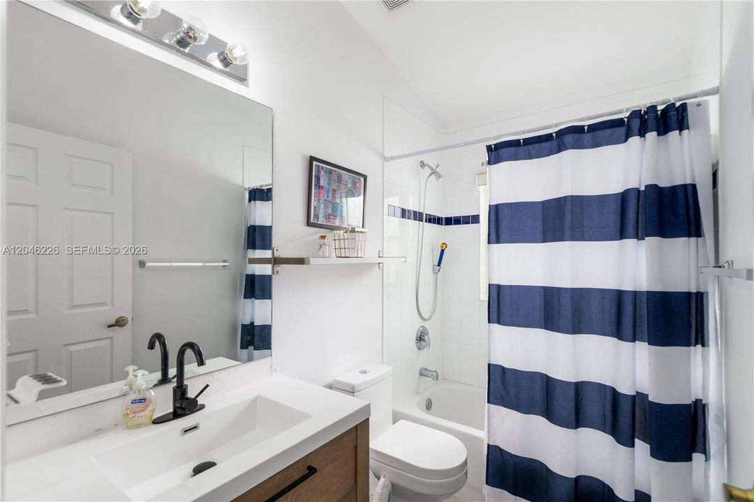 For Rent: $4,700 (4 beds, 3 baths, 2102 Square Feet)