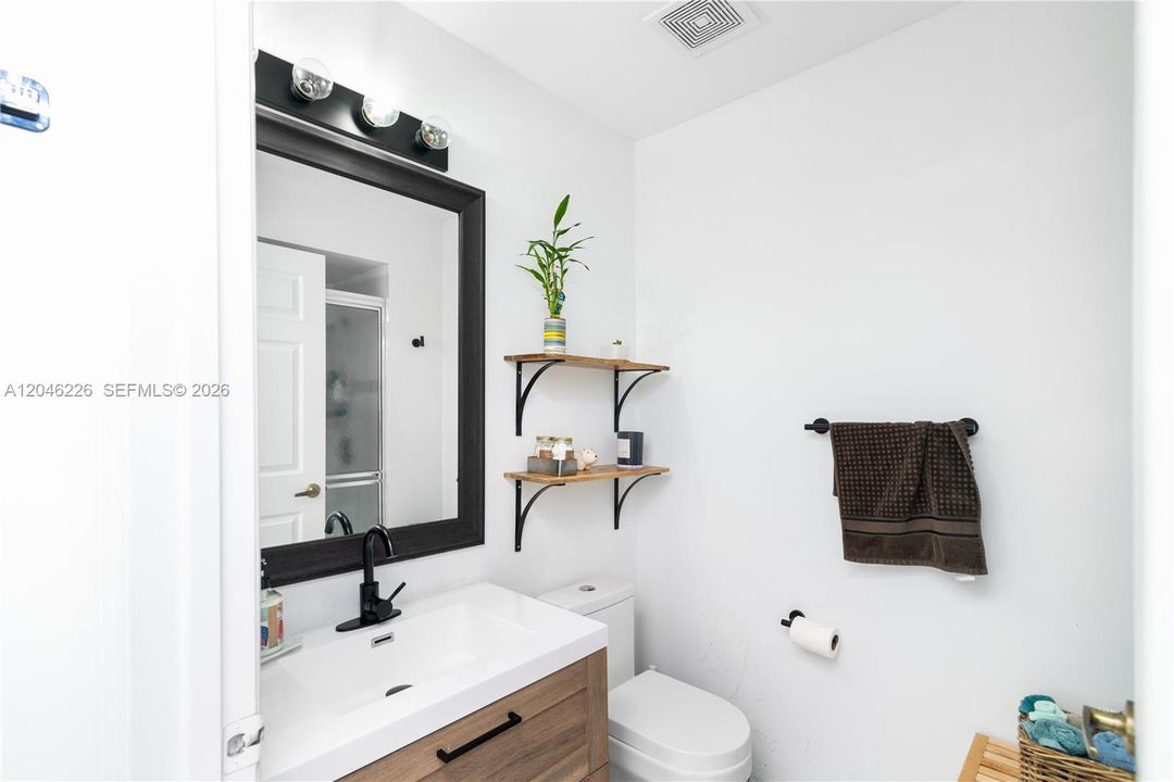 For Rent: $4,700 (4 beds, 3 baths, 2102 Square Feet)
